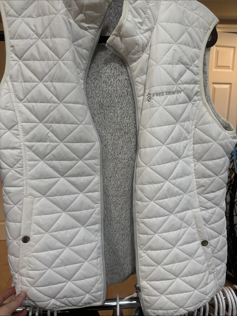 Free Country White Quilted Diamond-Stitch Vest
